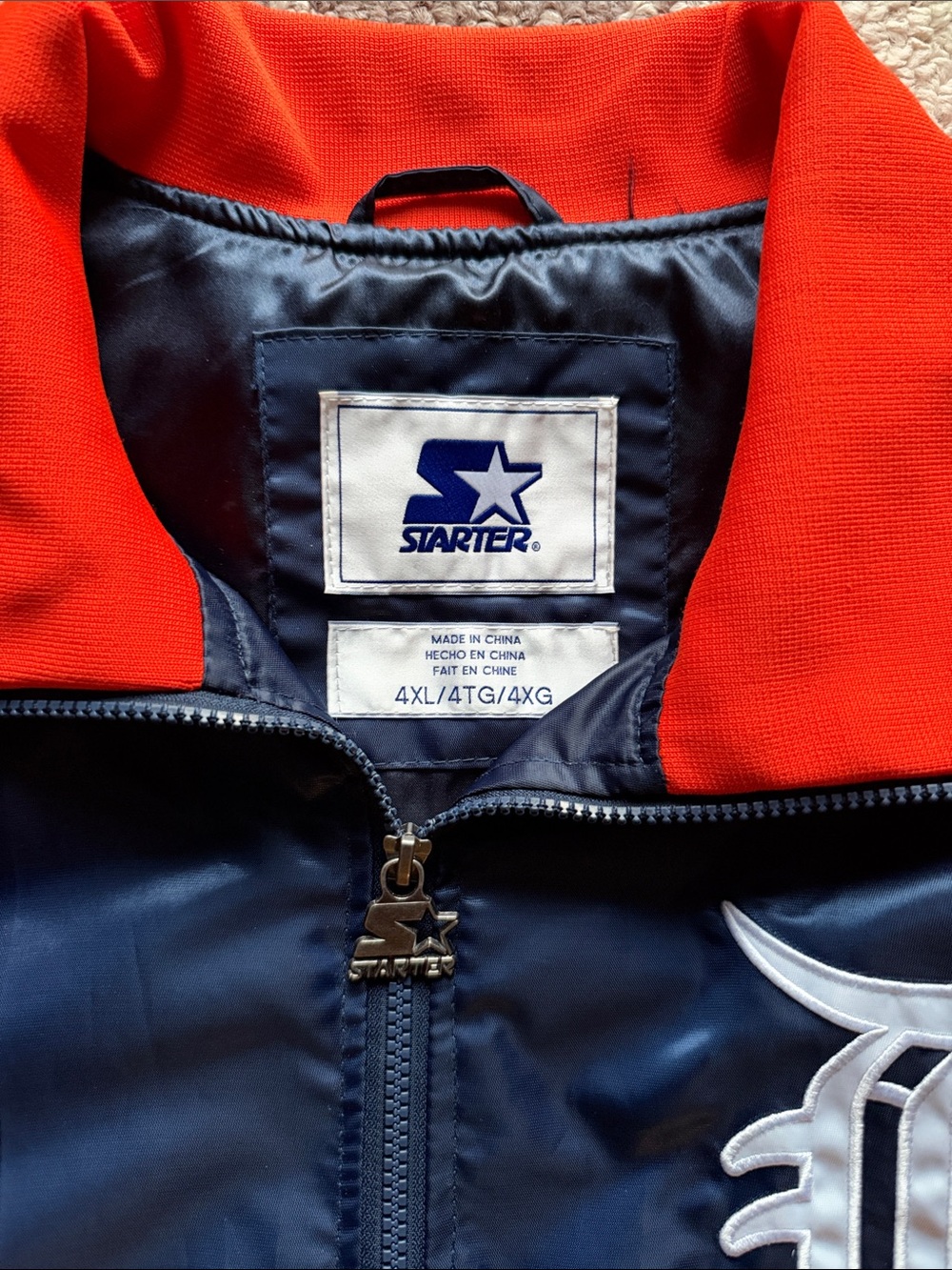 STARTER Detroit Tigers Bomber Jacket - Picture 2 of 4